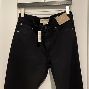 Madewell Men’s Straight Jeans in Black Wash